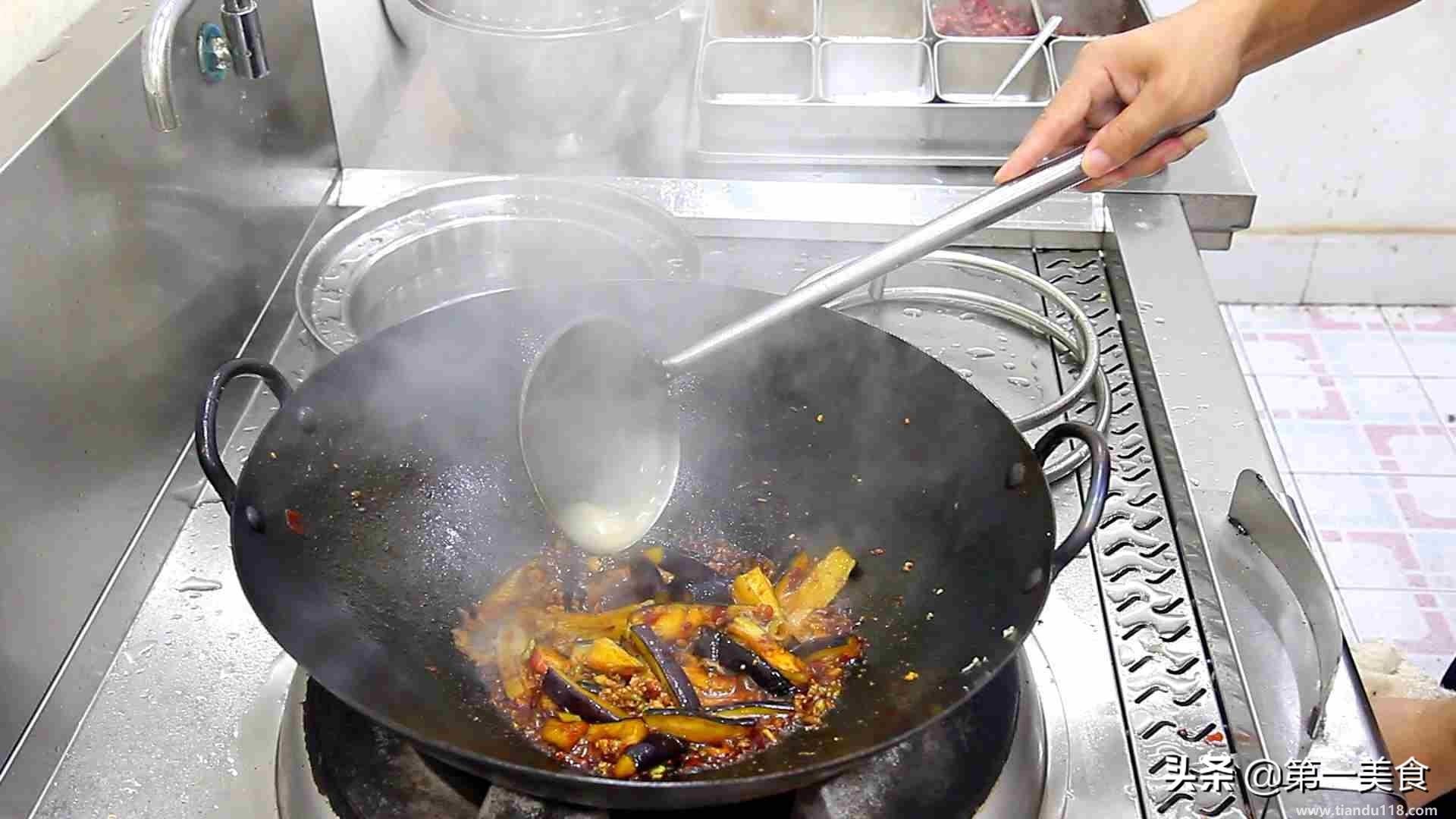 魚(yú)香茄子的做法(魚(yú)香茄子怎么做)(圖5) 魚(yú)香茄子的做法(魚(yú)香茄子怎么做)(圖5)