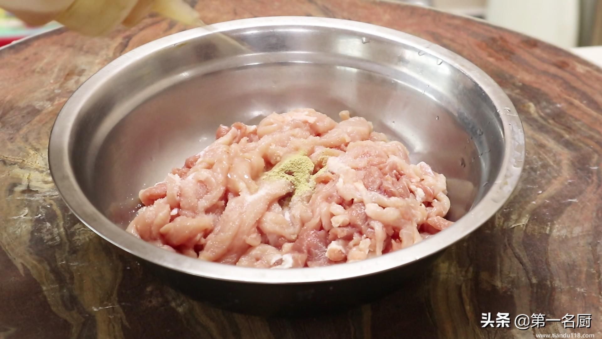 魚(yú)香肉絲的做法(魚(yú)香肉絲怎么做)(圖2) 魚(yú)香肉絲的做法(魚(yú)香肉絲怎么做)(圖2)