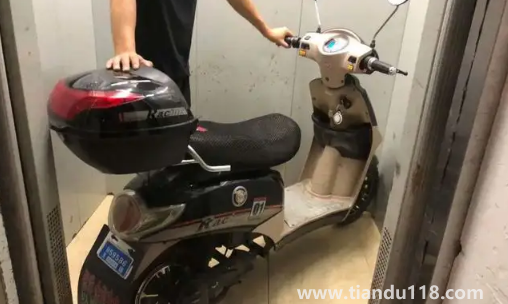電動(dòng)車(chē)進(jìn)入電梯違法嗎2